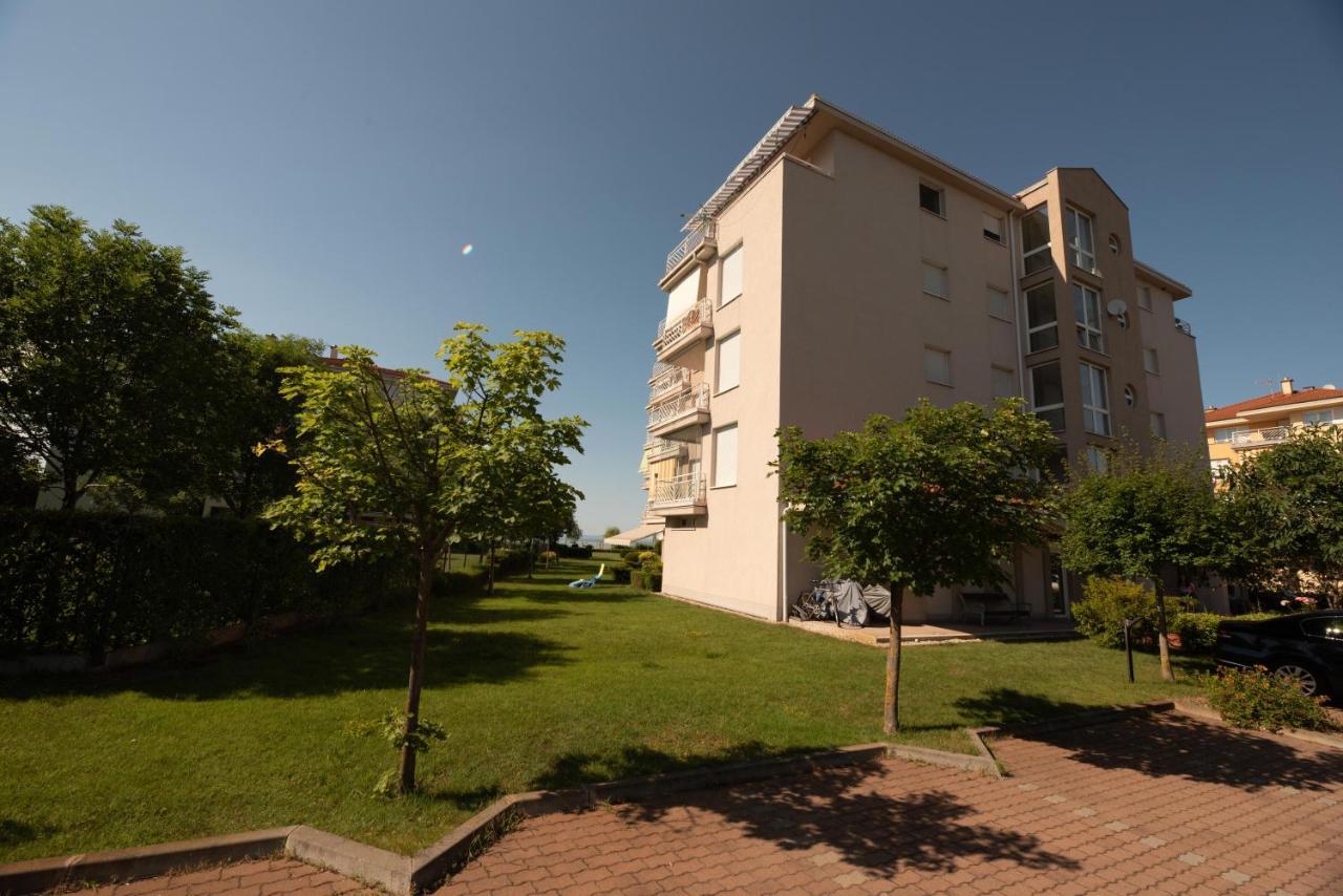 Lakeside Family Apartment シオーフォク エクステリア 写真